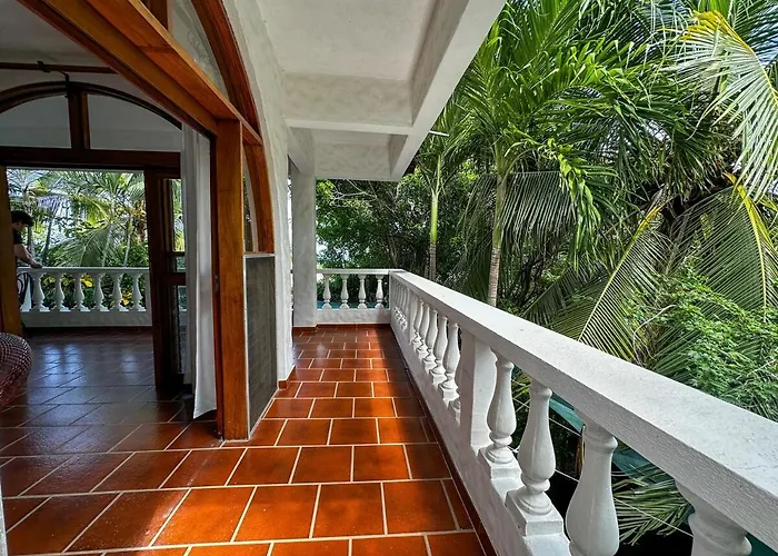 47 Hilltop Retreat Ocean Garden Views